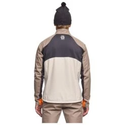 Veste Nordique Bjorn Daehlie Jacket Challenge 2.0 Desert Taupe -Ski Soldes Boutique c1b7b209d3f3287a4c39aee0504e2c50d47a8cb2 H23BJORTTH2253934 6